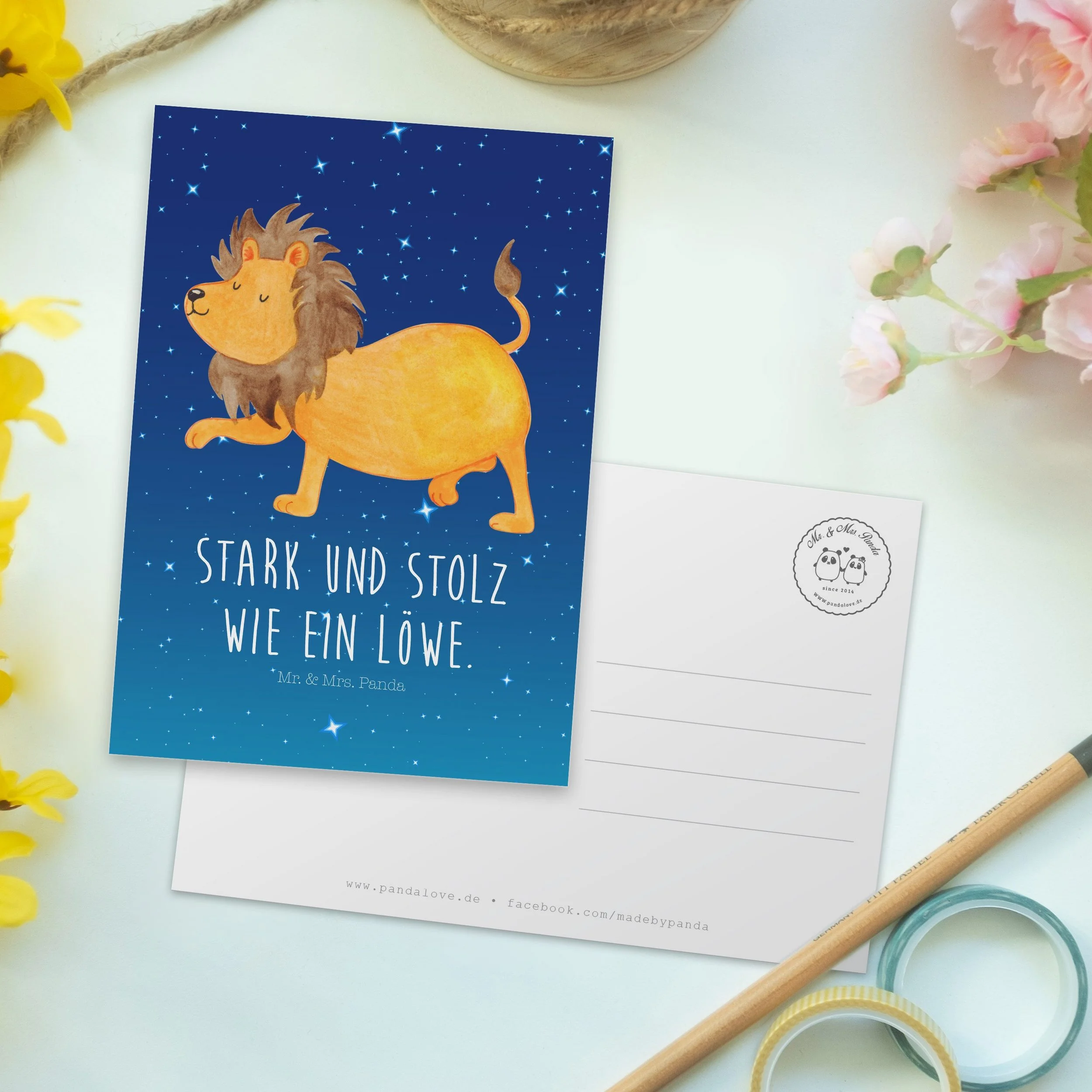MR. & MRS. PANDA – Postkarte Sternzeichen „Löwe“